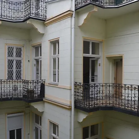 Elisabeth * Budapest